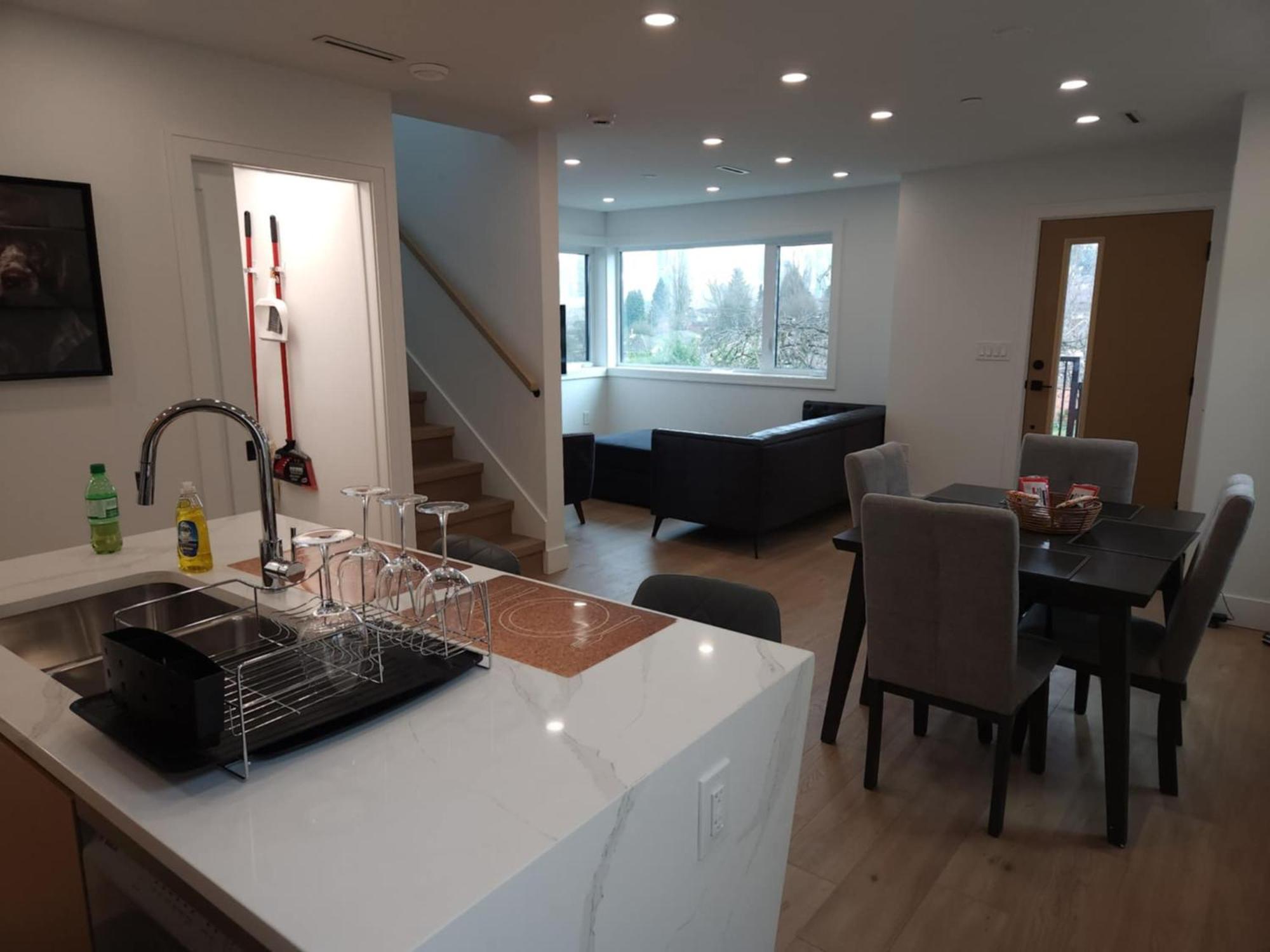 Signature Luxe Top-Floor Townhouse 2Br, 3Ba With Stunning Views Vancouver Exterior photo